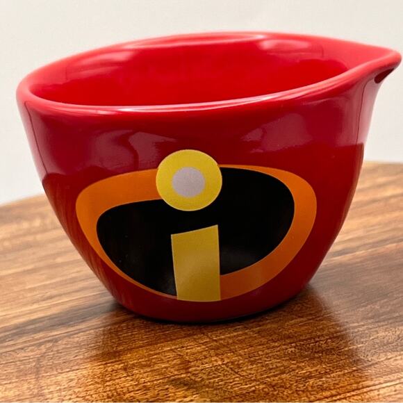 Rae Dunn Disney Pixar Incredibles 4 Piece Red Ceramic Measuring Cup Set New Gift - Picture 6 of 16